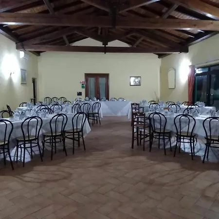 Farm stay Azienda Agrituristica La Vecchia Quercia Aquino